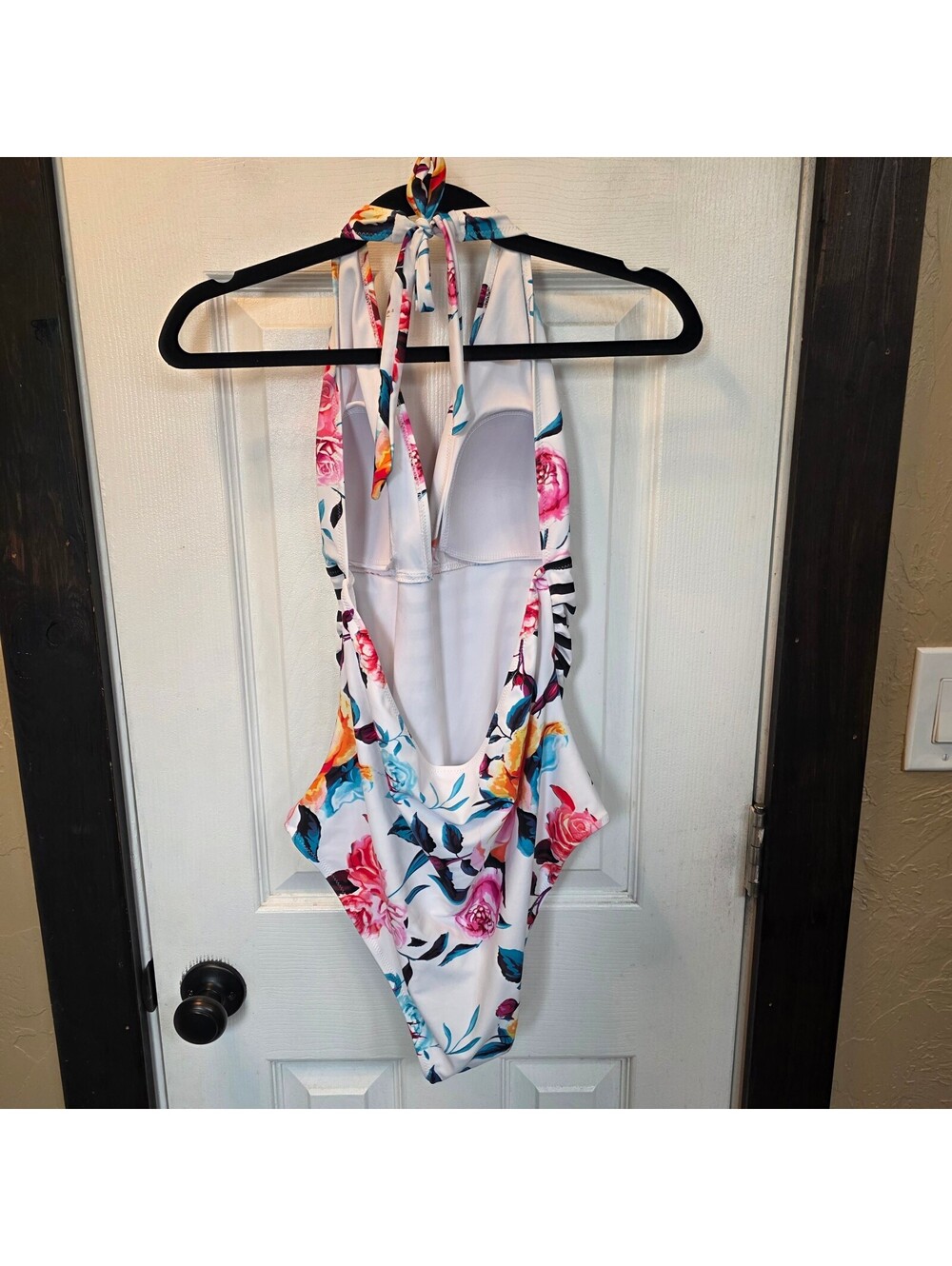 Cupshe Women's Floral Striped Halter One-Piece Swimsuit-XXL NWT - Picture 4 of 9